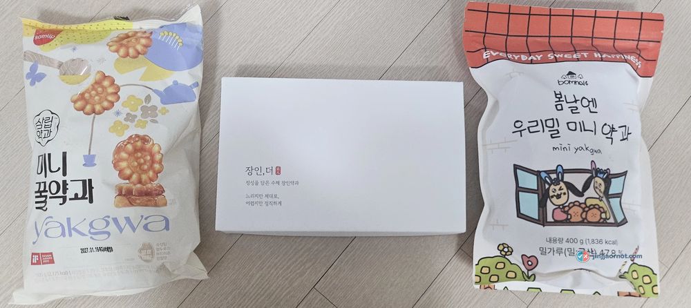 Three Korean yakgwa packages side by side: Samlip mini honey yakgwa bag, Jangin artisan box, and Bomnalen mini yakgwa bag